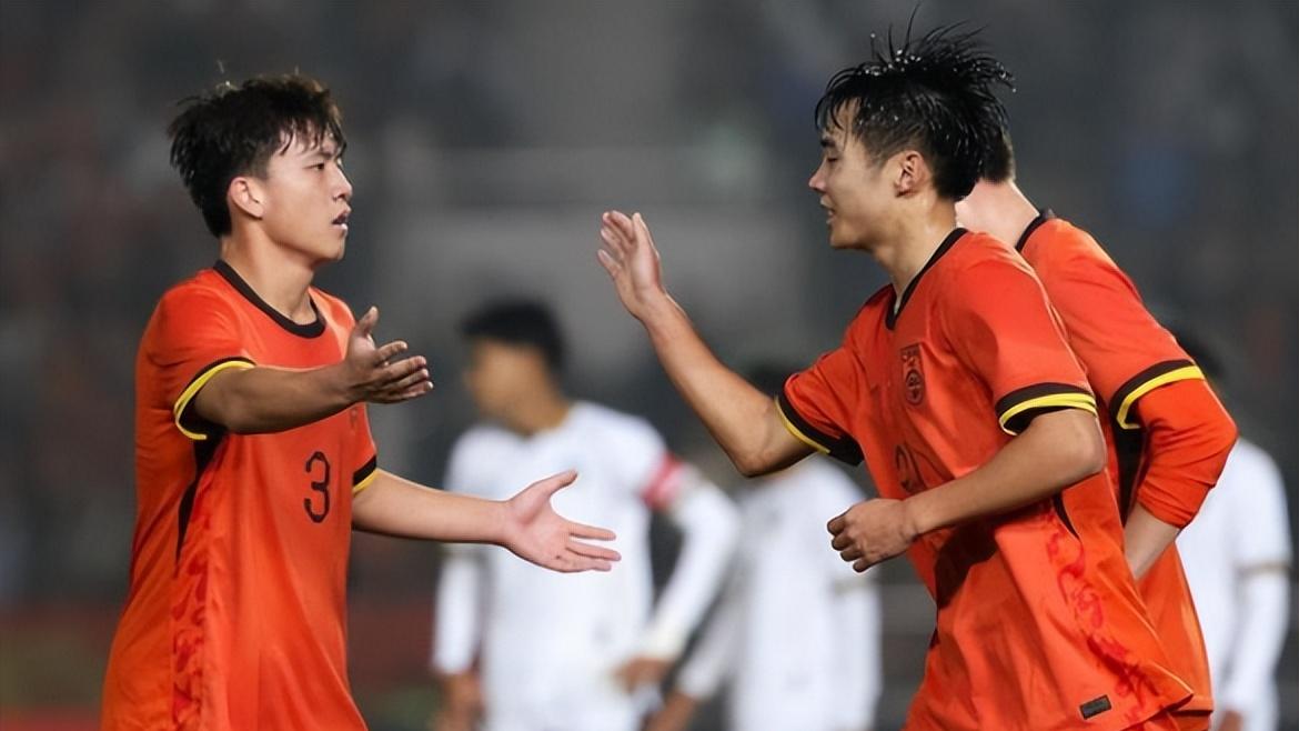 U17国足新名单出炉, 两大天才新星落选引热议, 资深记者说出原因