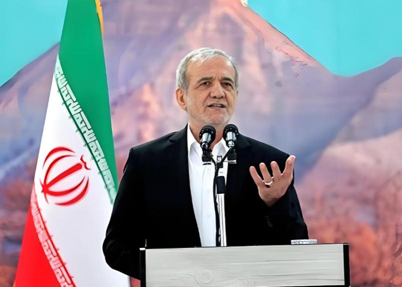 伊朗总统佩泽希齐扬发文说：“今天，我们目睹了世界许多国家人民的觉醒。巴基斯坦、土