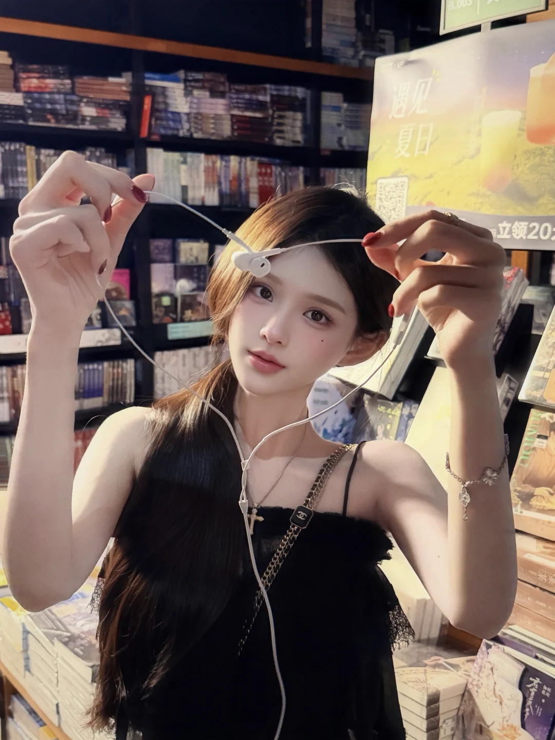 🎧用耳机比个心