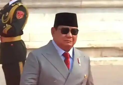 印尼公开喊话中国当地时间2月25日，印度尼西亚宣布开始推介以离岸人民币计价的债