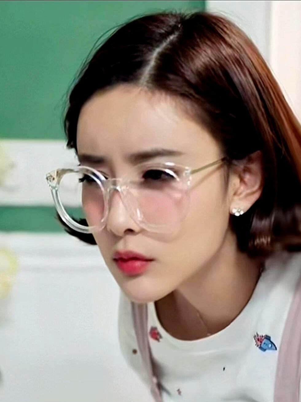 《尚公主》刚杀青，孟子义行李还没凉，就被拖进《将门毒后》的锅。书粉开骂：她