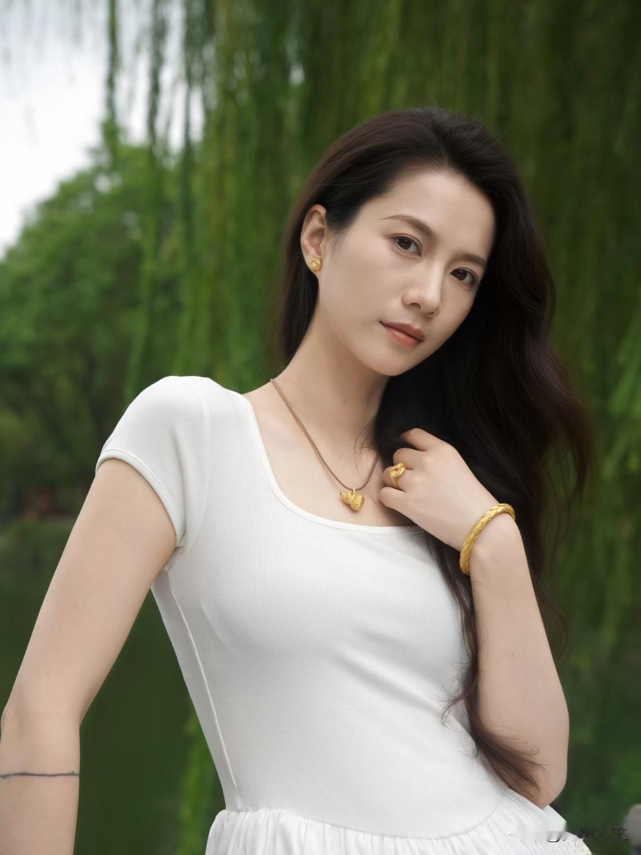 逛了花市，买了点喜欢的花花给自己添点喜气