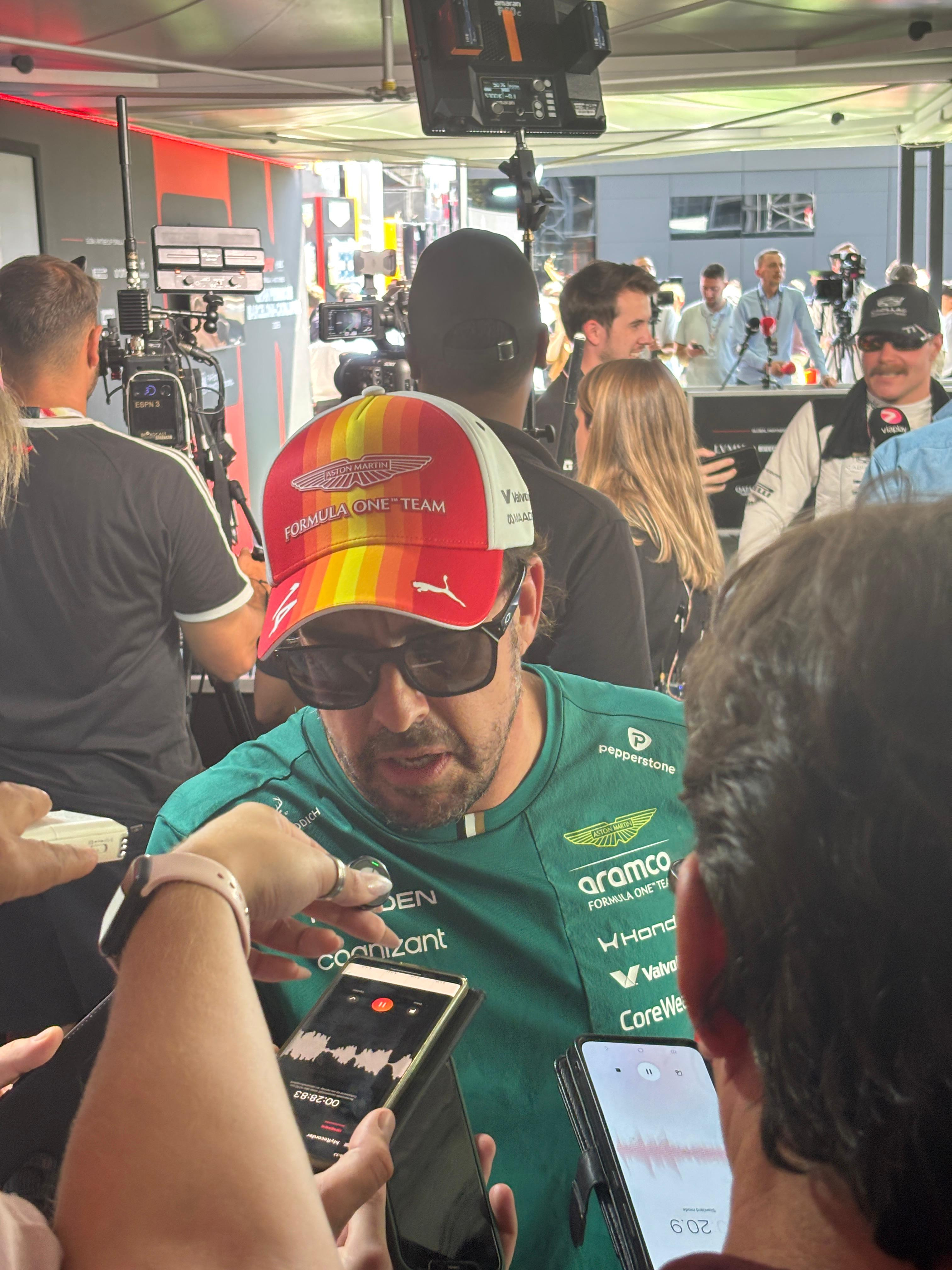 f1阿隆索谈排位赛的情况：“还是老问题，和以前一样。我知道你们想把所有责任都归