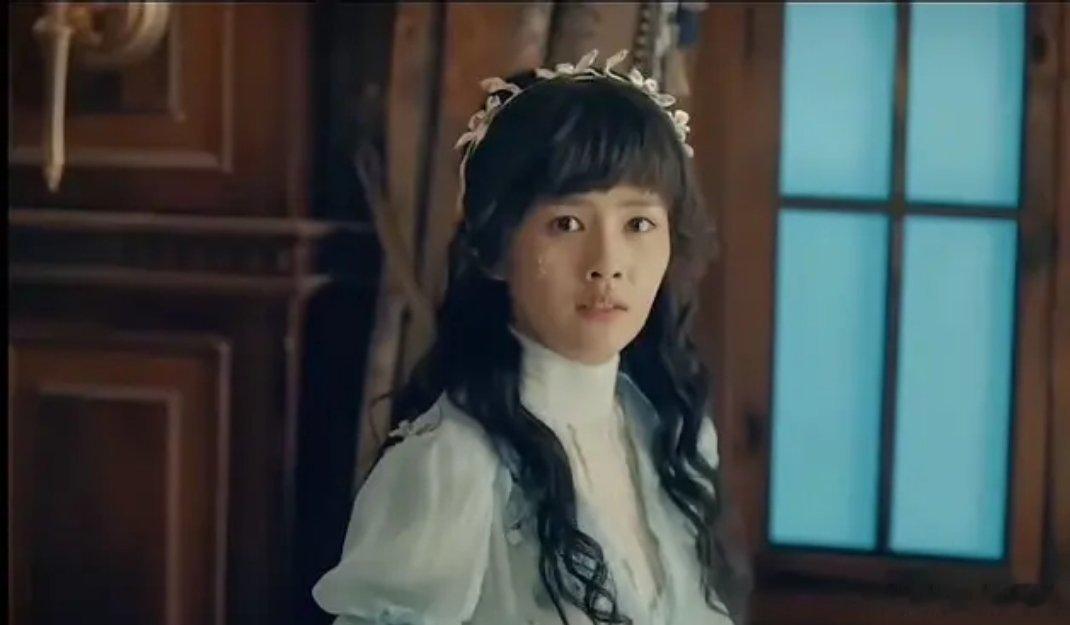 omg，烈火军校居然也是大美女人设？？？