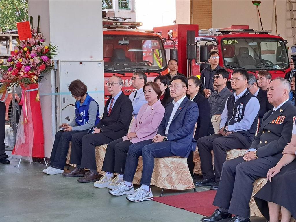 蓝营台中市长初选暗自较劲 杨琼璎高喊“分竞合击”江启臣拒绝回应！争取国民