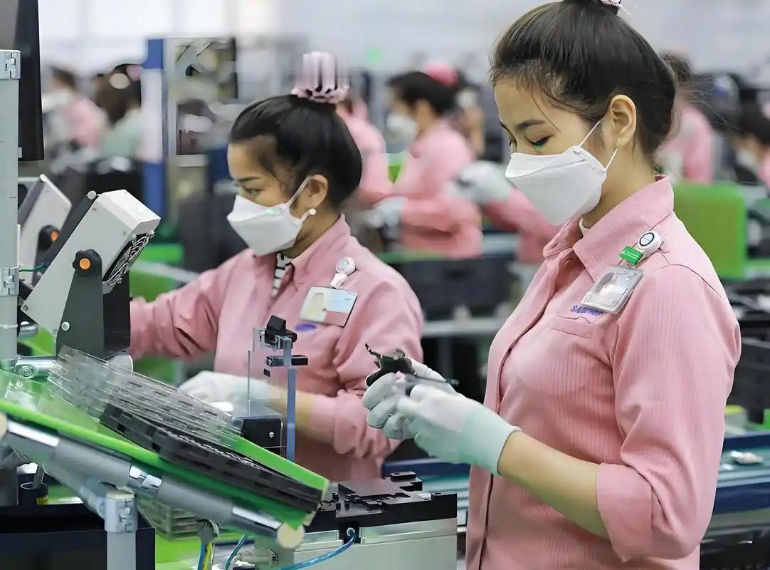 越南工资快追上中国了？这个话题放在三年前，说出来得被人笑掉大牙。可现在，它正在真
