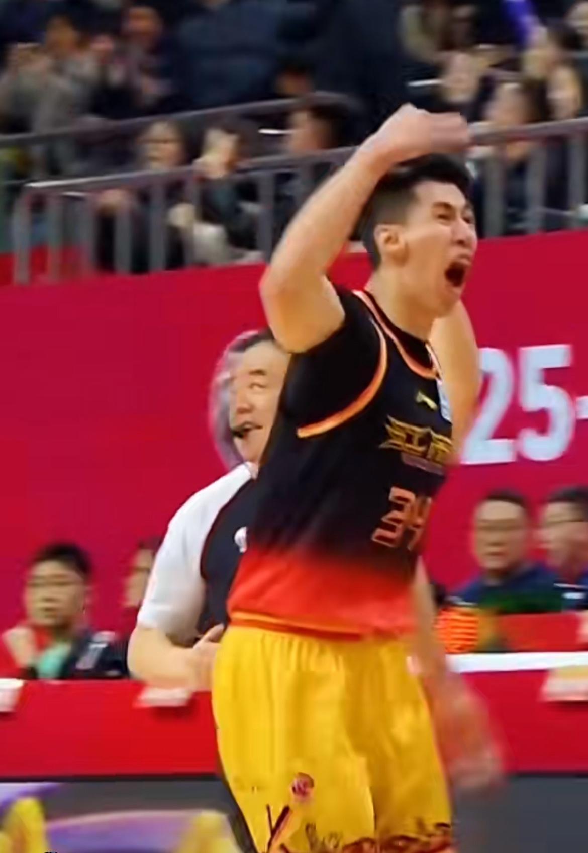 广东又被绝杀！豪购一套阵容，却离争冠越来越远？广东又遭绝杀，