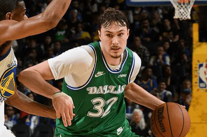 19岁状元打疯了！圣诞大战27+6+5，12月24+6+4.5数据超新秀得分榜