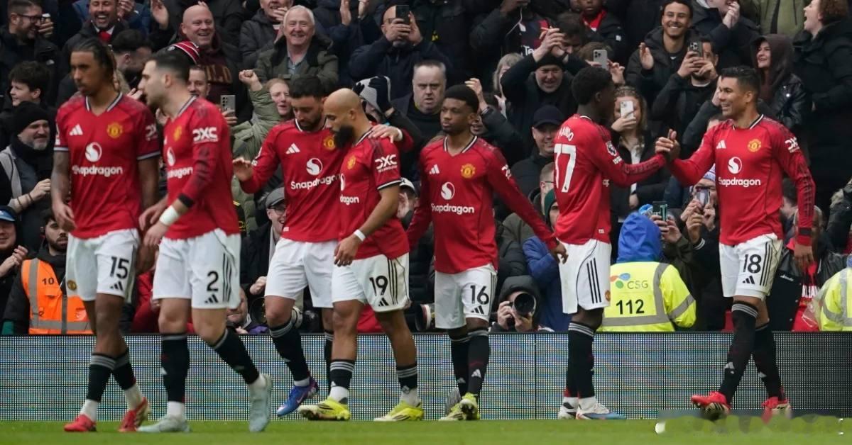 红魔主场能否拍下小蜜蜂继续巩固欧战席位？英超：曼联vs布伦特福德曼联中卫马奎尔结