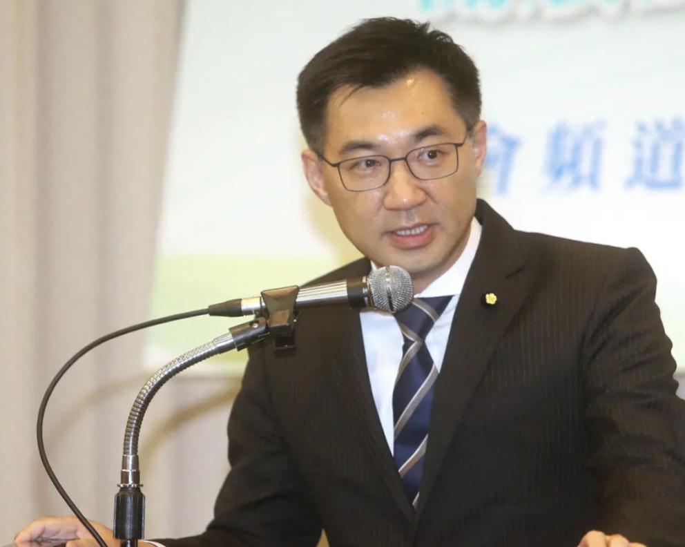 江启臣不配选台中市长，因为在高金素梅被民进党侦办时，江启臣只冷冷说了一句“尊重司