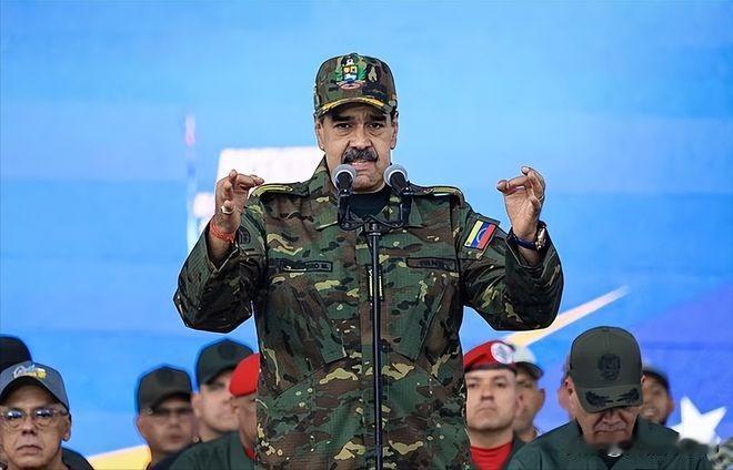 美军F-18闯委领空40分钟，委内瑞拉为何不拦截？背后玄机太精妙！12月9