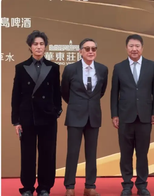陈坤你这是穿了个什么？