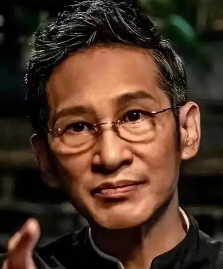 人际关系12法1、斗——总是打压你的领导2、离——频繁借钱不还的朋友3、敬