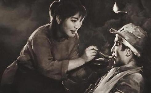 1940年，18岁的郭瑞兰救了八路军政委蔡永，43年后，已是将军的蔡永找她报恩，