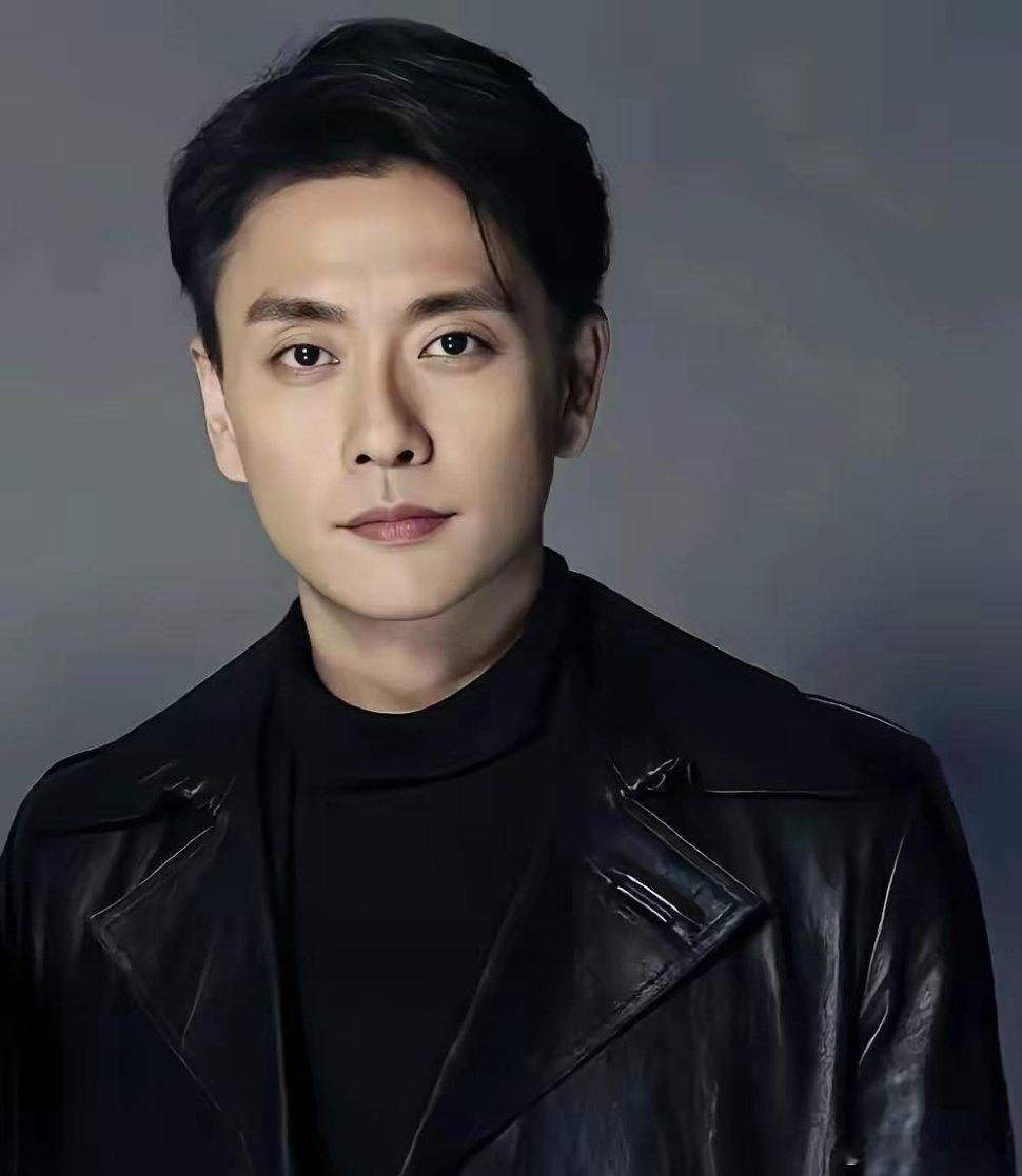 大家有没有觉得，只要是黄宗泽演的剧，不管和他搭戏的女演员是王珞丹，蒋欣，还是佘诗