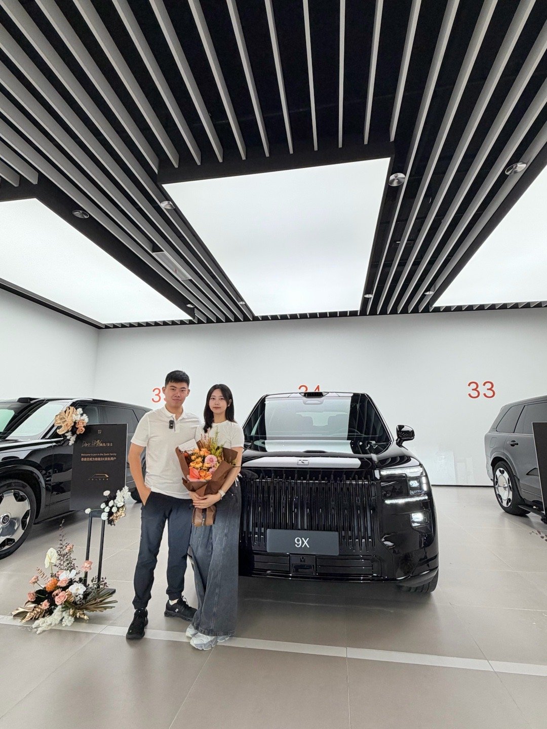 极氪9X首提，属于中国的超豪旗舰SUV[点赞]我选装了黑曜套件、22英寸镜面