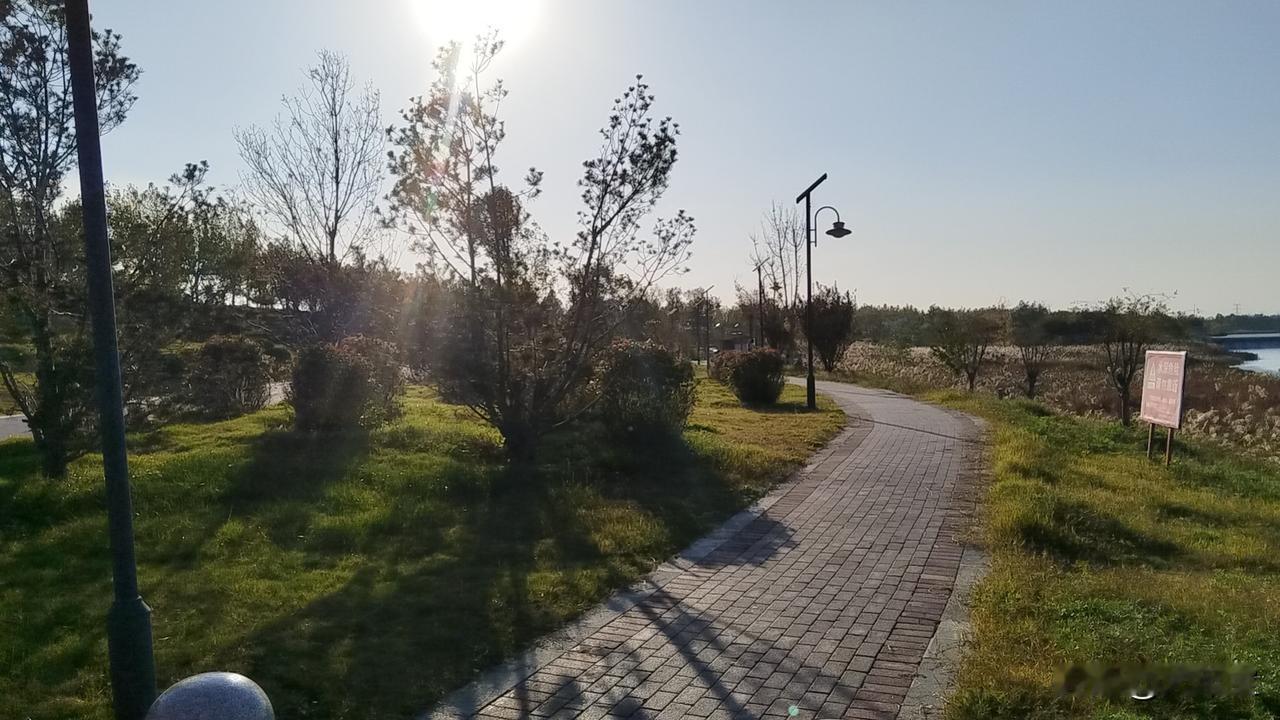 我从来不让婆婆给孩子买衣服，真不是我事多。好朋友吐槽，婆婆给孩子买衣服，她都