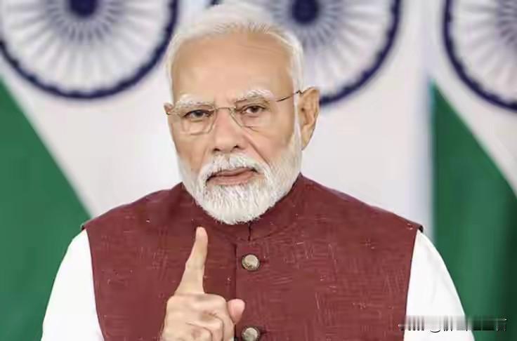 印度政府这波操作真是“自信满满”啊！年底发布经济展望报告，宣称GDP超日本成世界