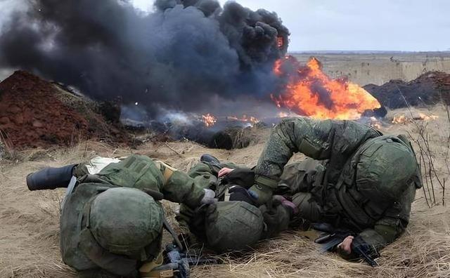 俄罗斯连乌克兰都打不赢，为何依然被公认为世界第二军事强国？不知道大家发现没有，现