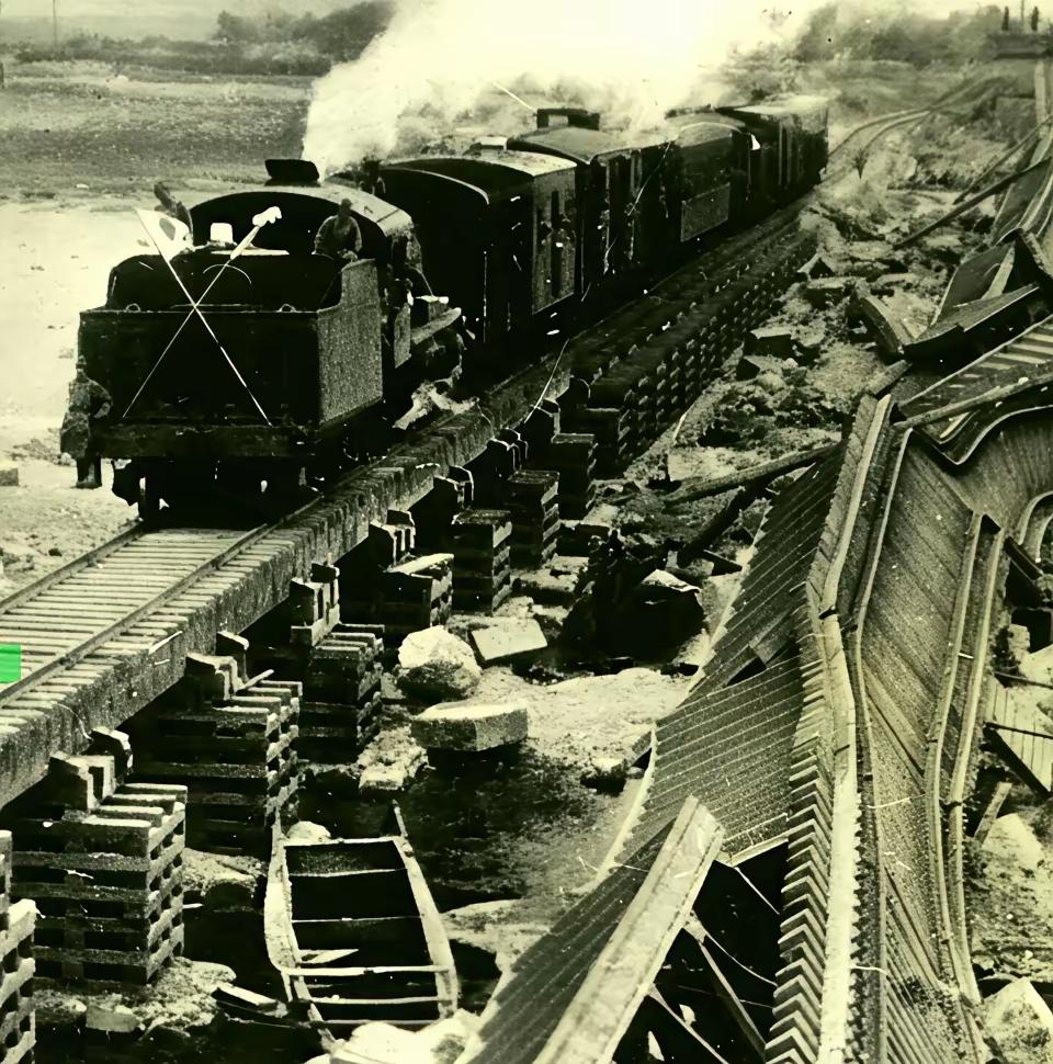 1938年，八路军破坏京汉铁路三个月毫无进展，连长正发愁时，一小兵毛遂自荐：“连