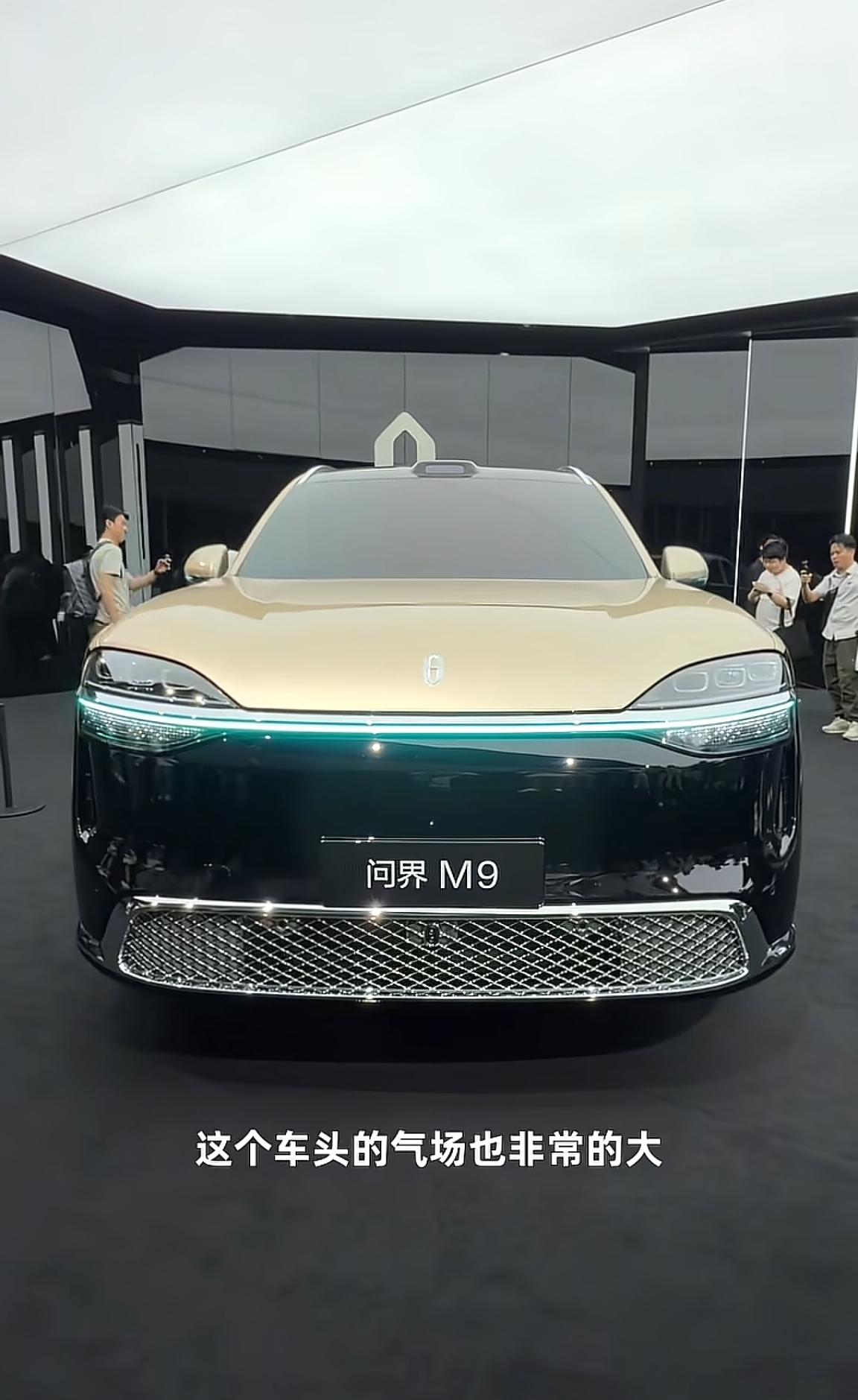 问界M9加长款（Ultimate领世加长版），算国产新能源里的“顶流旗舰”，但不