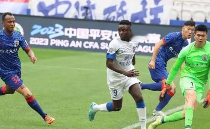 “从0-6到0-0，申花赢了。”东体记者李冰这句话在球迷圈直接沸腾了。9