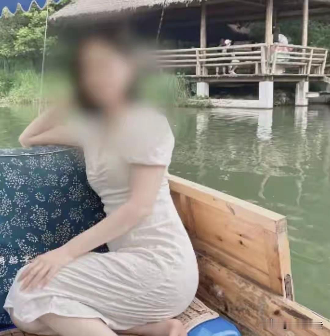 “天生坏种！”浙江义乌，一男子没有工作没有收入，问家人要钱，家人不给，他积怨已久