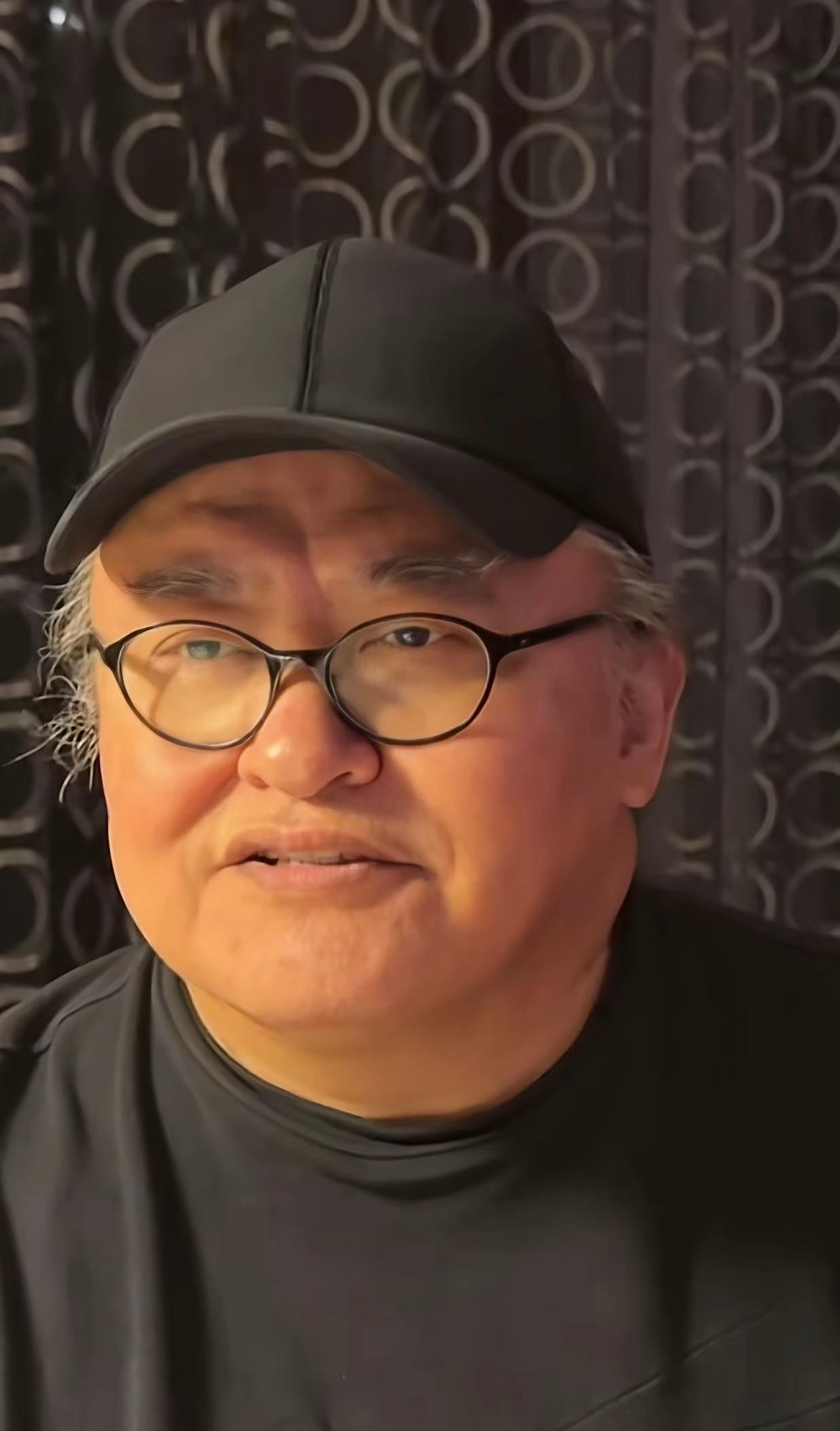 果然面相是会骗人的，刘欢就是个例子，他今年8月还和朋友聚餐，当时他看着面色红