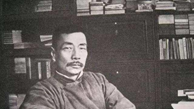 鲁迅从未远离, 他的预言正在热搜上重演!