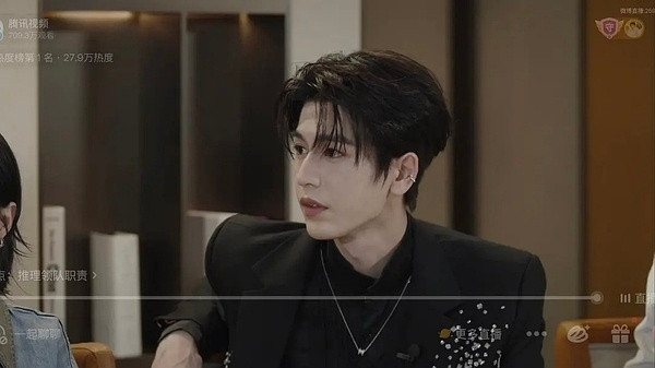 演的好叫玉面将军，演技不好就是粉底液。别用偶像剧洗地，偶像两个字懂什么意思吗？能