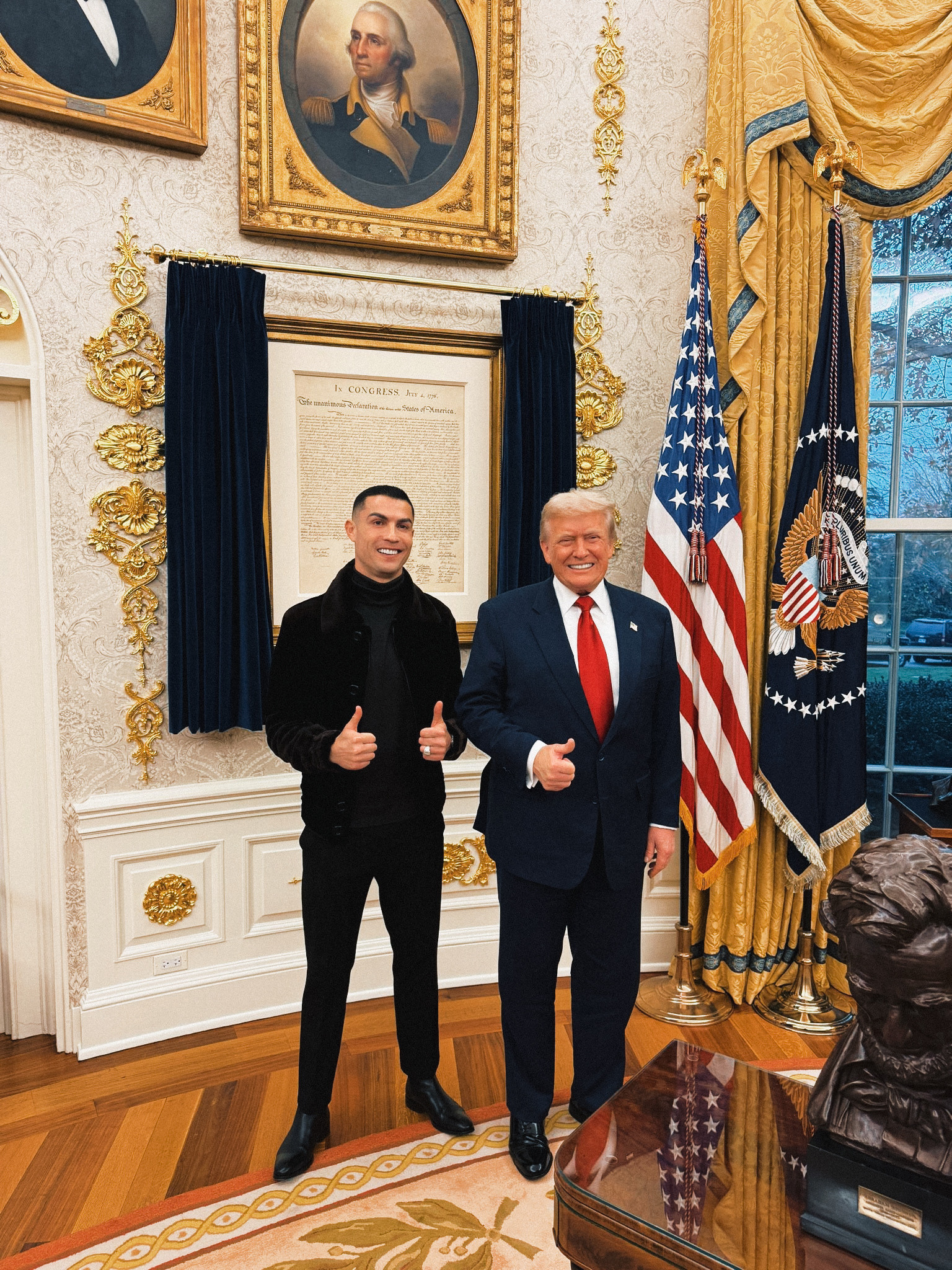 🛑他的父亲是一位葡萄牙农民，他们一家在马德拉岛生活极其贫苦，因为非常崇拜美国