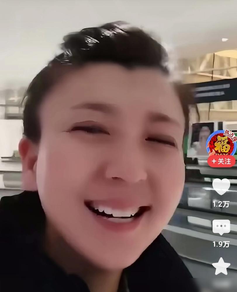 闫学晶现在后槽牙都要咬碎了。四五十万年薪在她眼里居然叫吃不上饭，满屏的恶评逼得她