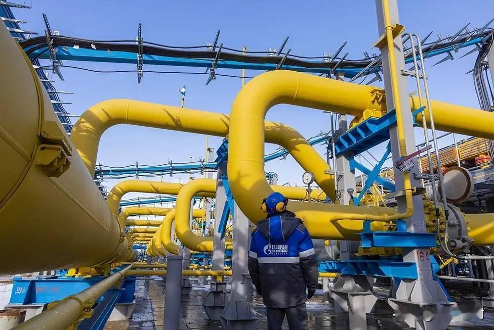 欧盟理事会批准俄罗斯天然气禁令。欧洲人都是脑回路，制裁低价购买高价，印度人低价买