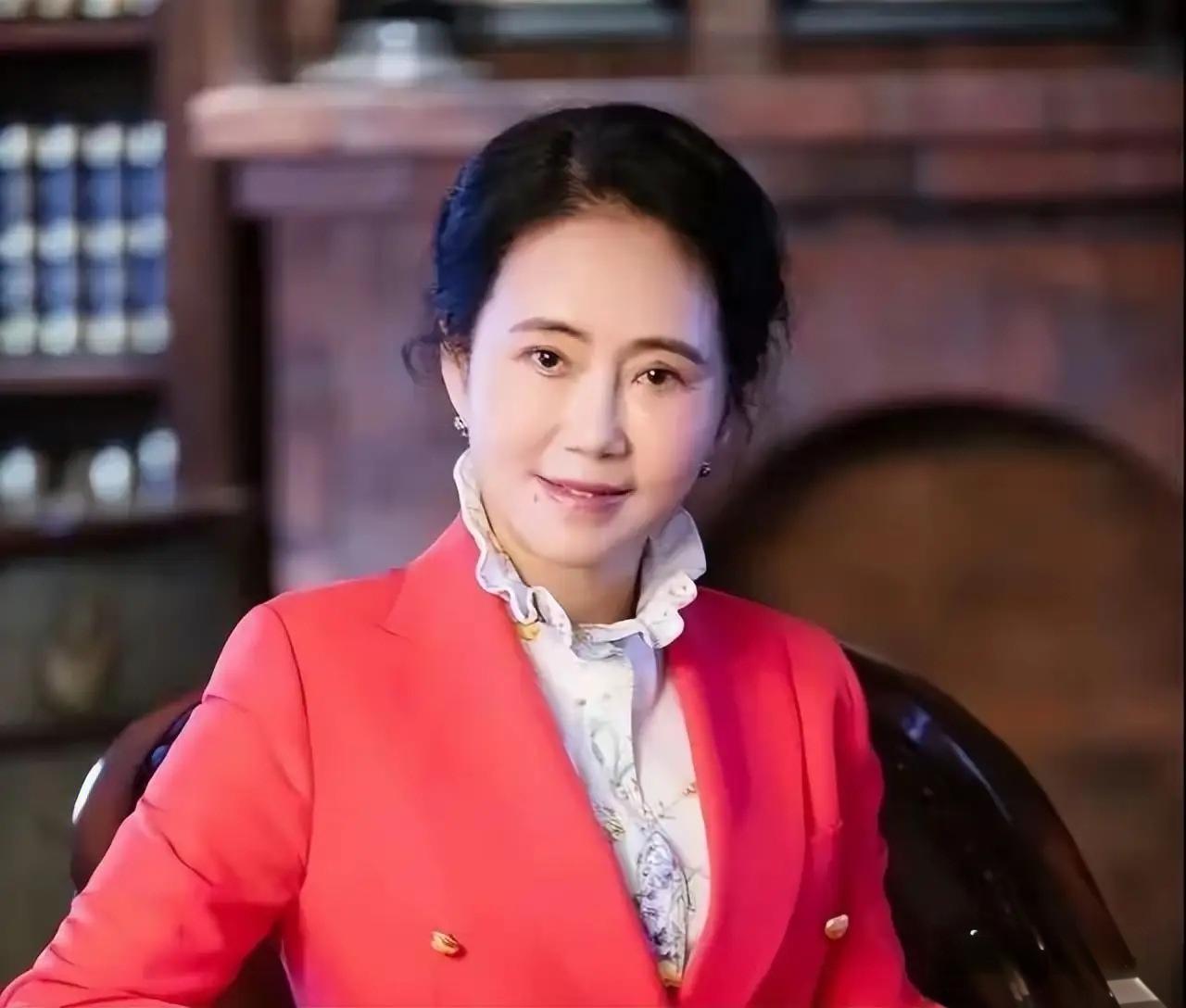 全面失控！星宇风波升级三重围剿，这届应届生彻底打醒傲慢资本谁也没想到，一场