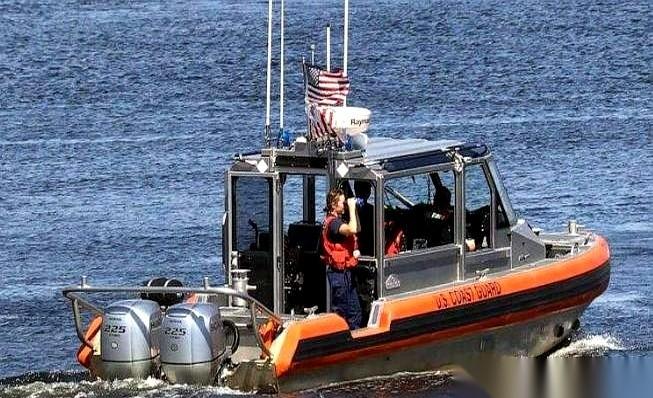 飞行员在公共频道里喊出那句“7700”的时候，估计自己都没想到，会是这辈子最后一