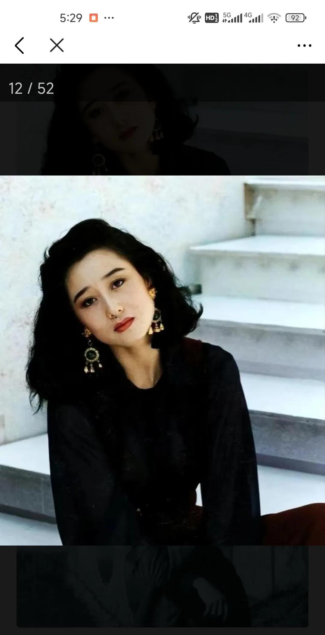 给利智的俩闺女早早准备好俩豪宅做嫁妆，给黄秋燕的女儿一辆30万的车当嫁妆，李连杰