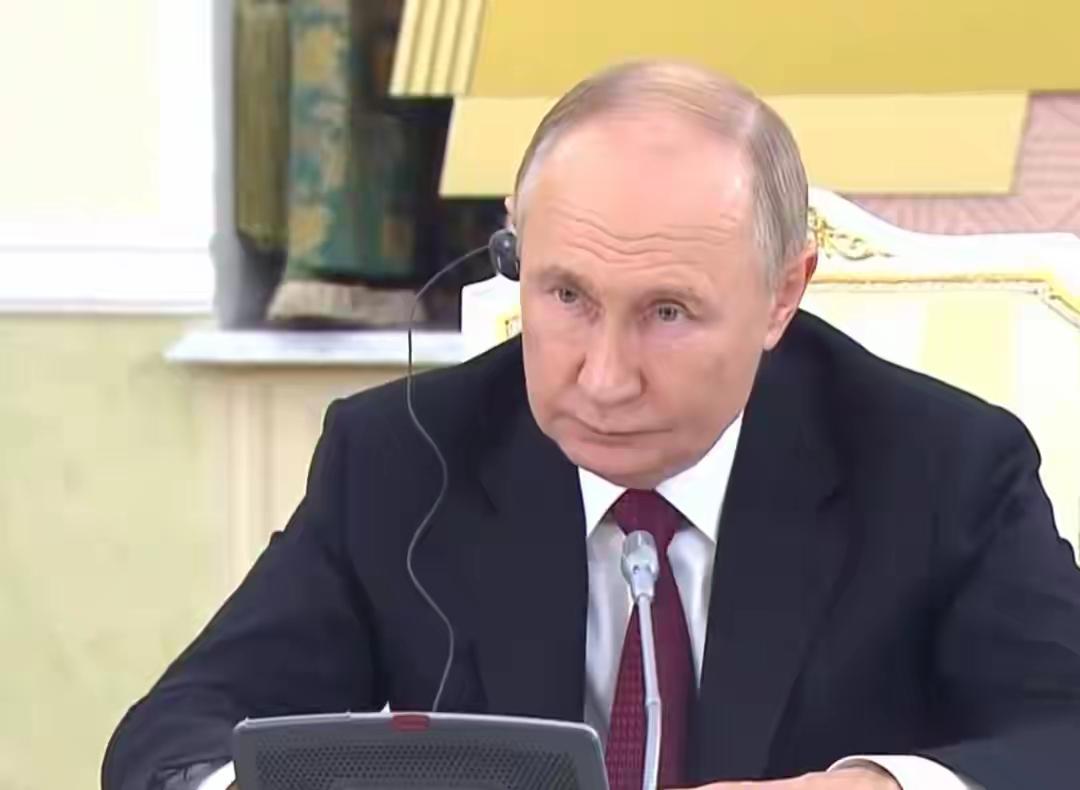 你敢抓普京，我就出兵劫狱！北约破4年惯例，全球格局彻底变天全球炸锅！俄罗斯