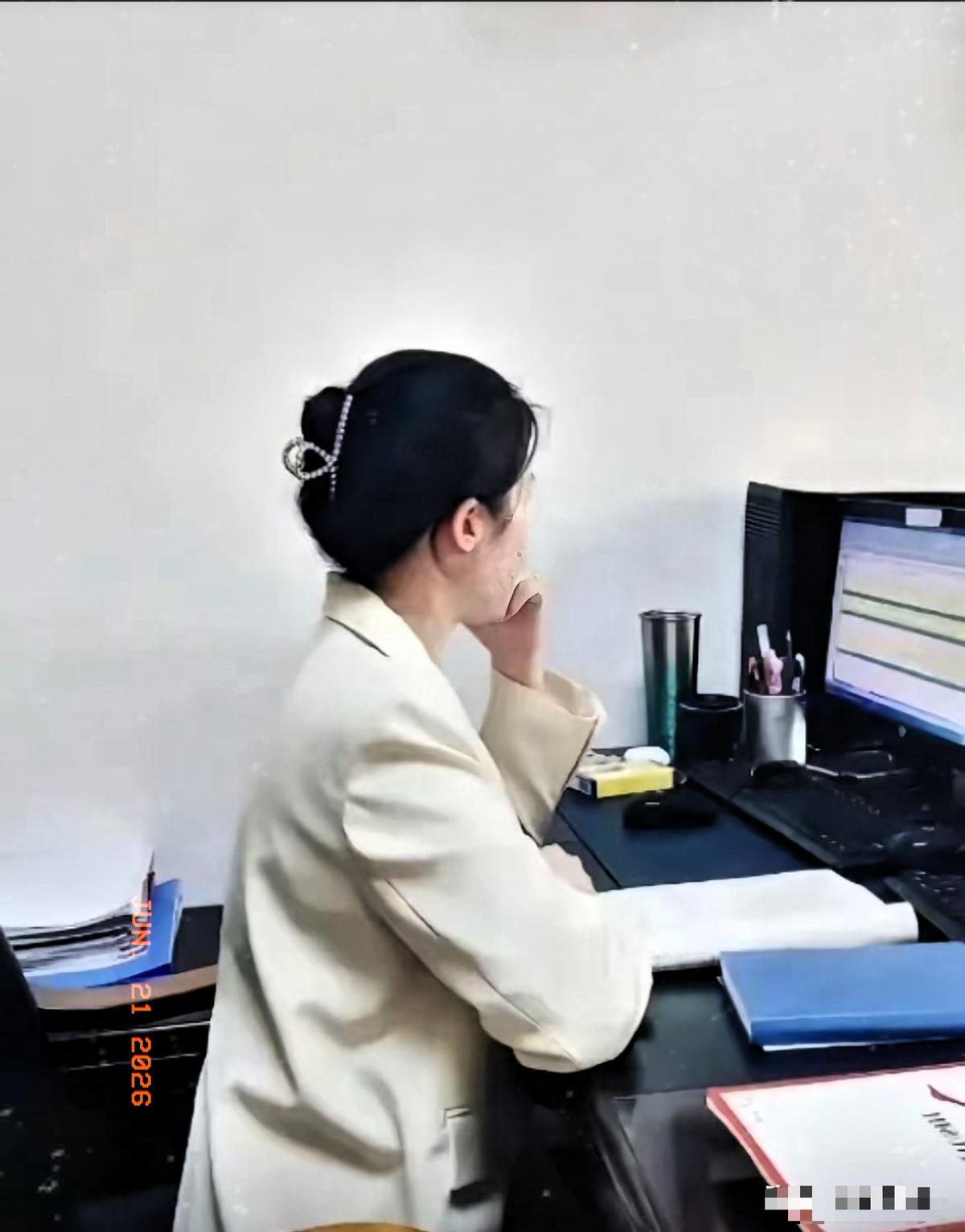 怪不得体制内剩女太多了！一女生在县财政局上班，三十四了，研究生，个子也高，长得也
