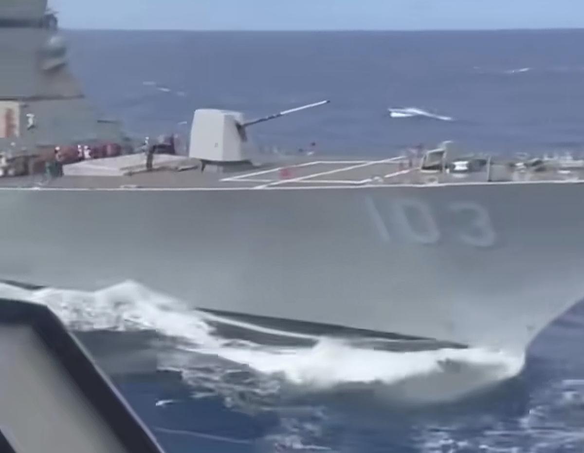 美国海军很难堪，自己把自己给打了！如果是在战时或准实战行动中，比如高强度拦截