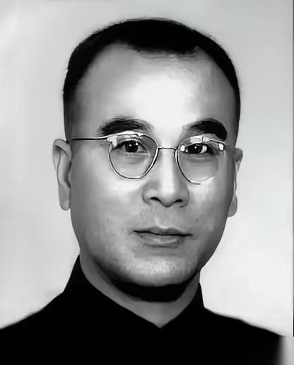 1949年，南京。保密局的特务已经把上万名共产党员的处决名单划好了红叉，就等一声