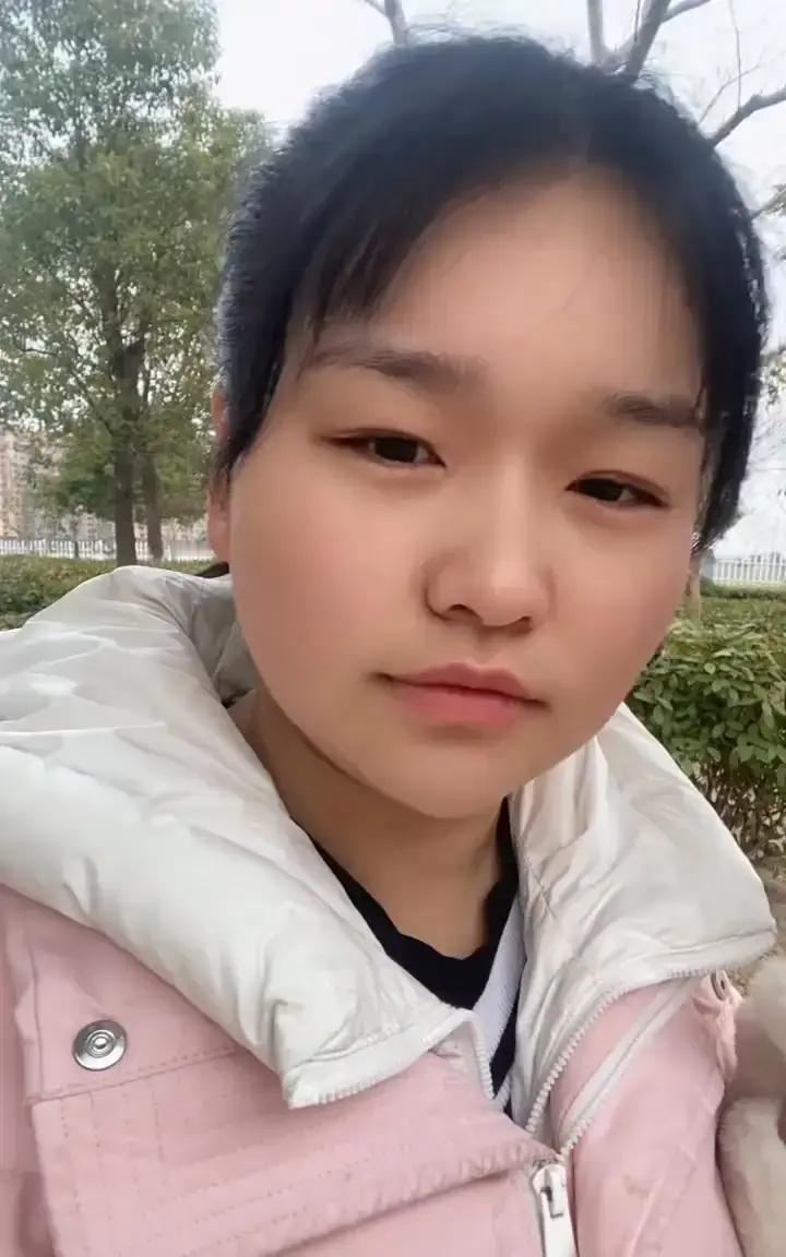 95年女生阿沅去东北男友家过年，三天后拎着行李箱连夜逃回。零下三十度，她穿单