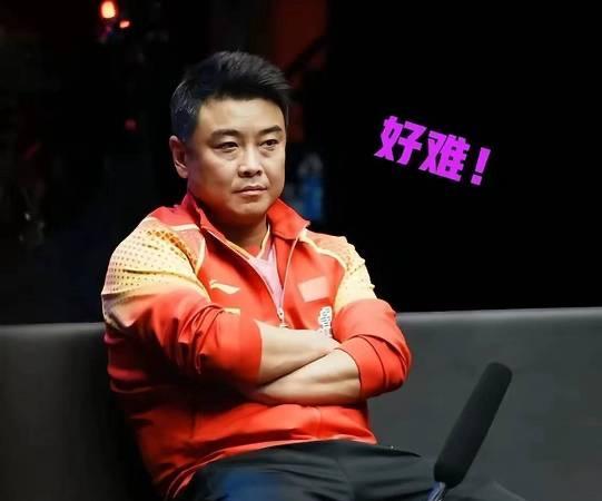 薛飞再次战胜张本智和，主教练王皓会不会生出这样的想法呢？1，把队内唯一的直拍打
