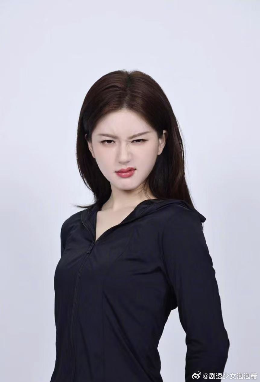 这么鲜活的露思，做大表情也是一点都不崩图！​​​