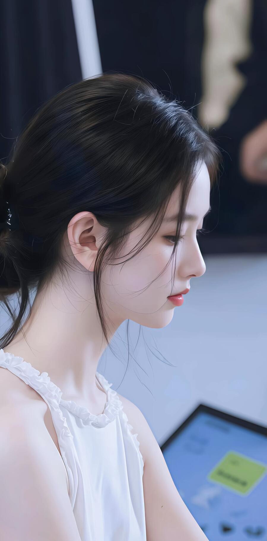 御姐拍照姿势谁还不是小腰精