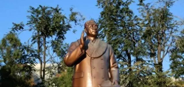 谁都不服的朝鲜，却主动将中国三人写进教科书，还为他们树立了铜像，这三人究竟是谁？
