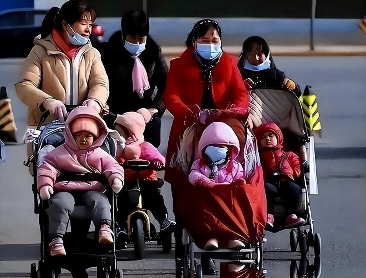 十年催生宣告失败！国家终于认了：不生孩子真不能怪年轻人懒！报告里有个更直观的对比