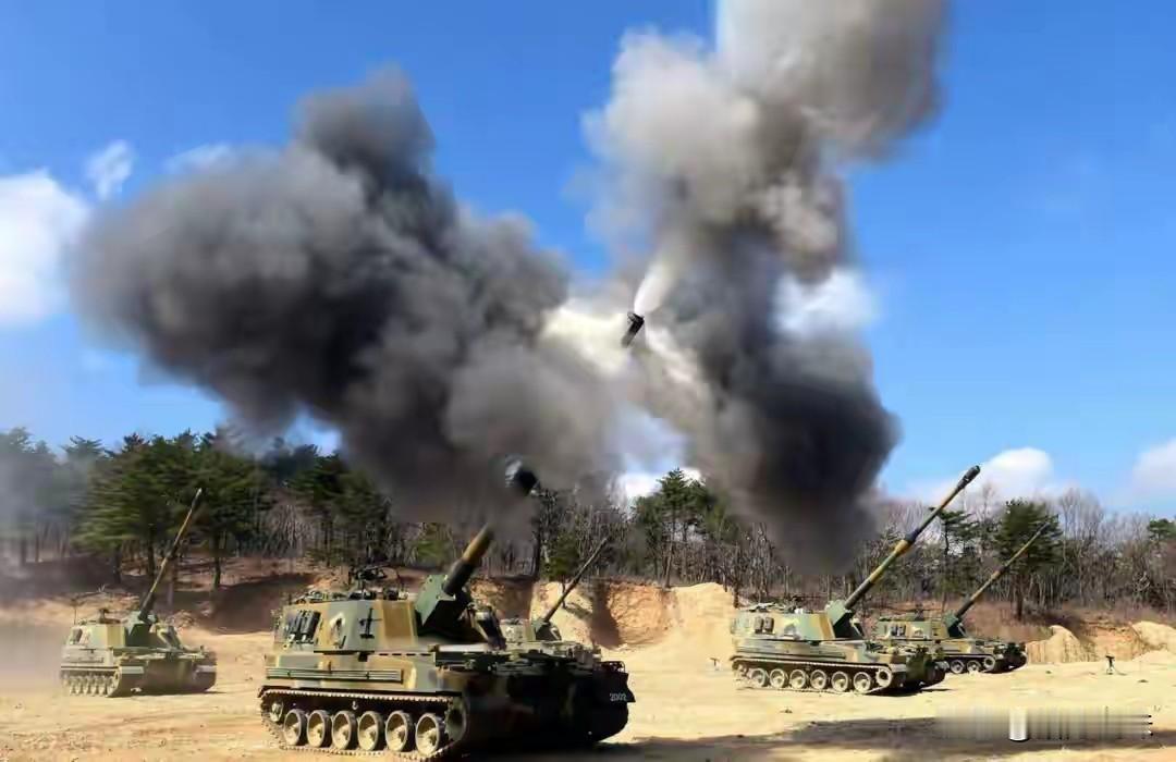 韩国军工表面看着挺强，但扒开看它又强的没那么彻底。作为美国的小弟，韩国军工是“成