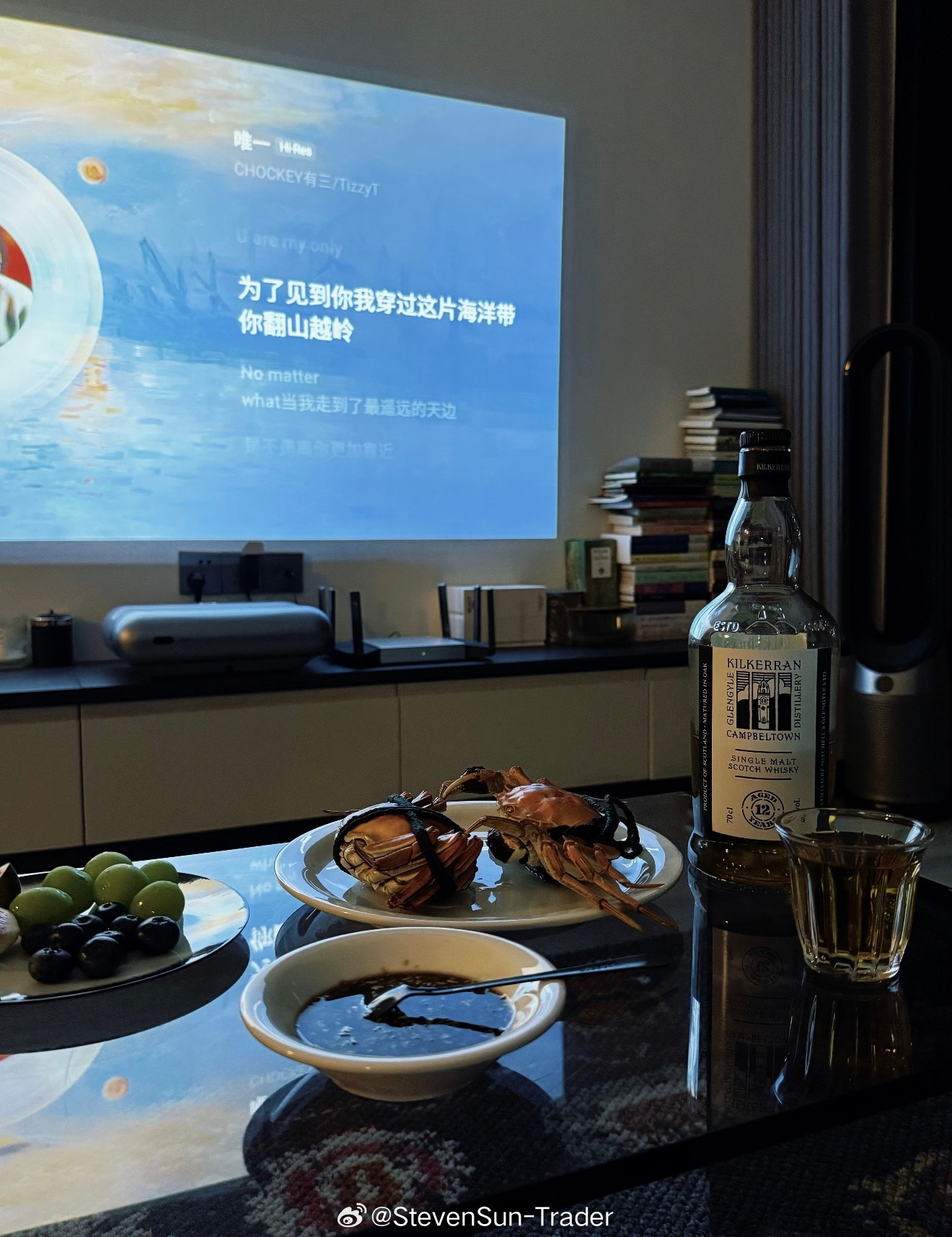 交易最大的诀窍是，只做一种模式，比如形态突破，把一招练上一万遍，精通这种战法，以