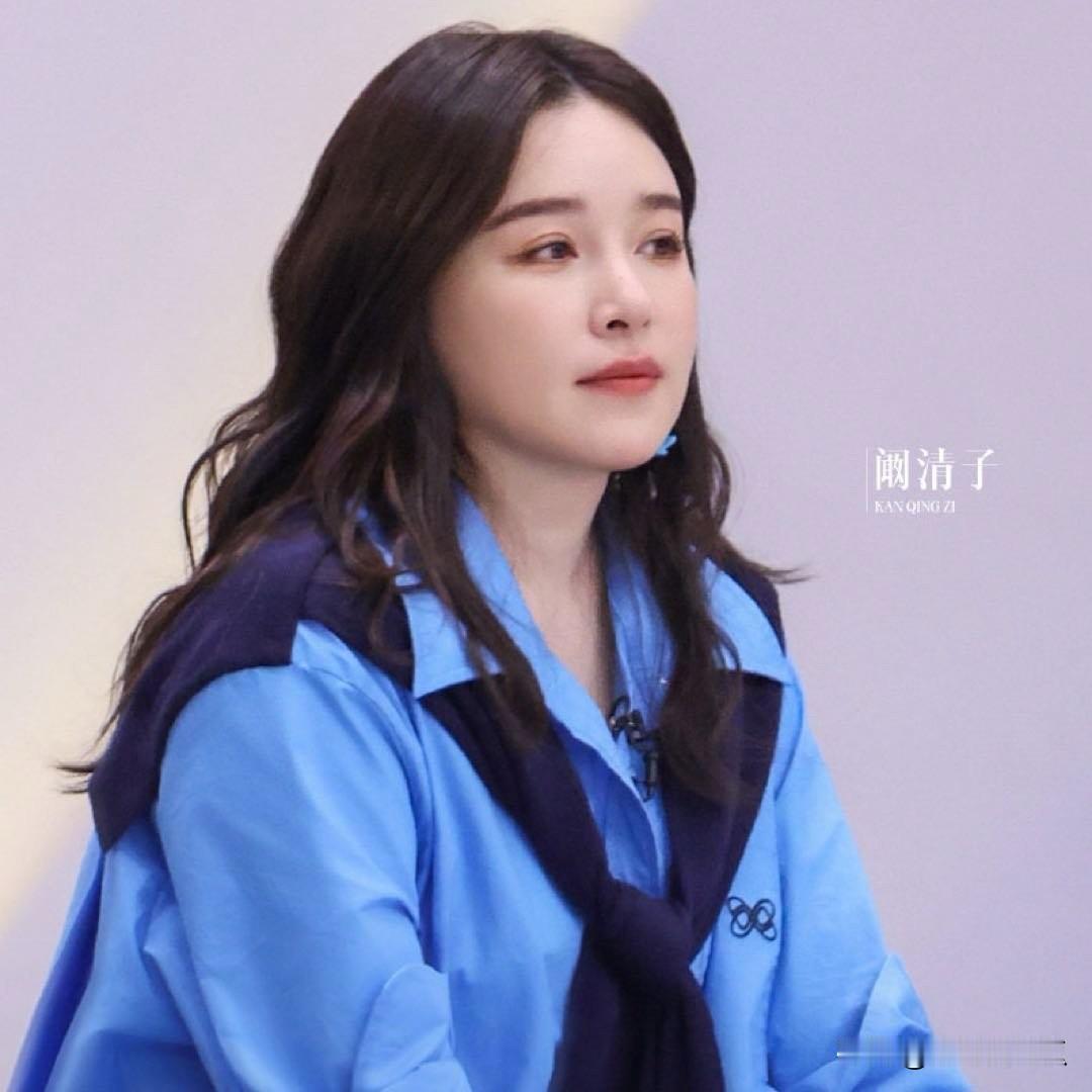 阚清子没有嫁错人参加比赛，她老公不没有发视频打气，也没有开车送她，而是成为了她