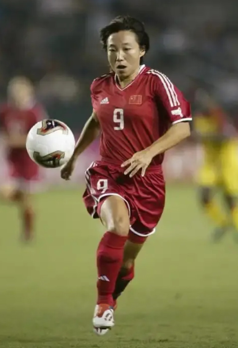 如果中国女足主帅米利西奇下课，以下三位最有接过教鞭的希望。一，陈婉婷，是目前被